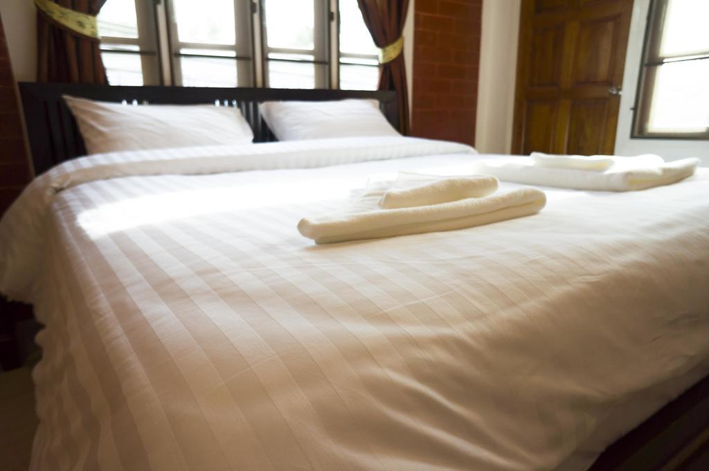 Summer Guesthouse And Hostel Тау Экстерьер фото