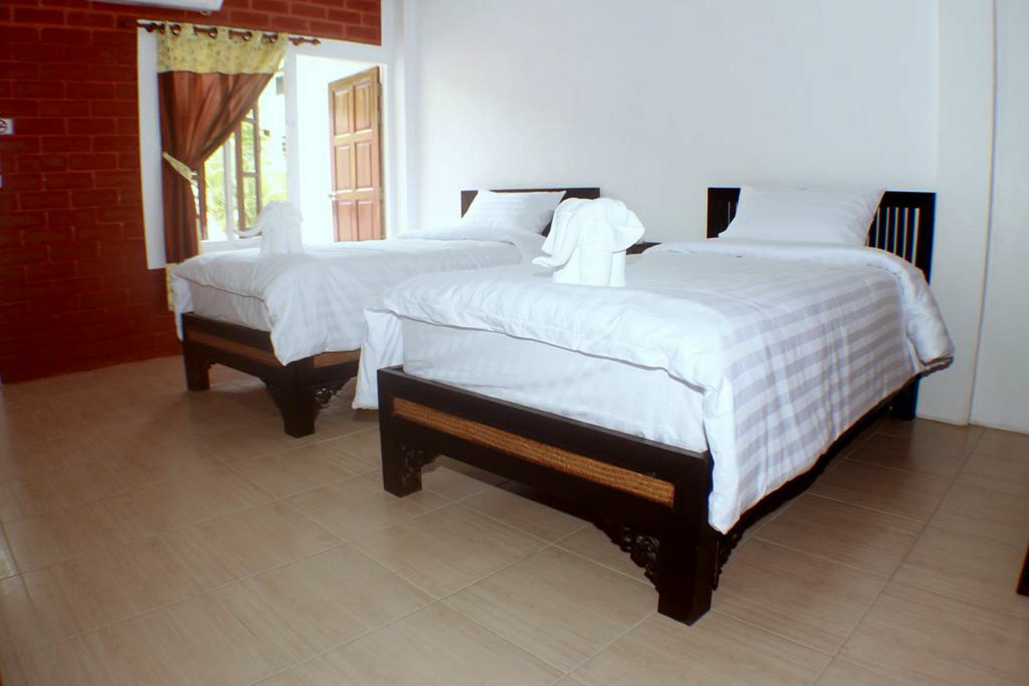 Summer Guesthouse And Hostel Тау Экстерьер фото